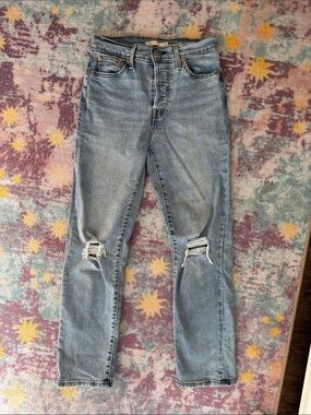 Levi’s Women’s Blue Distressed Straight-Leg Jeans size 26